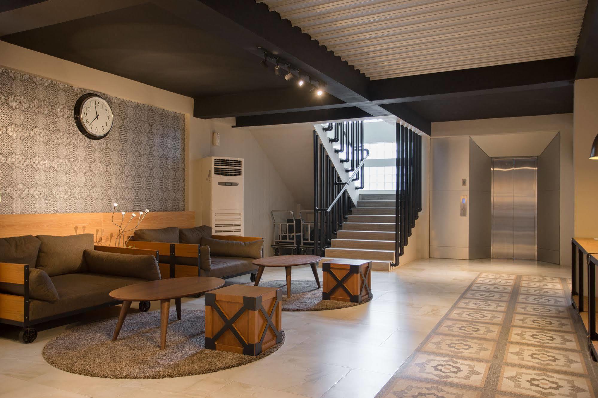 Allstay Ecotel Yogyakarta Maguwo Exterior photo