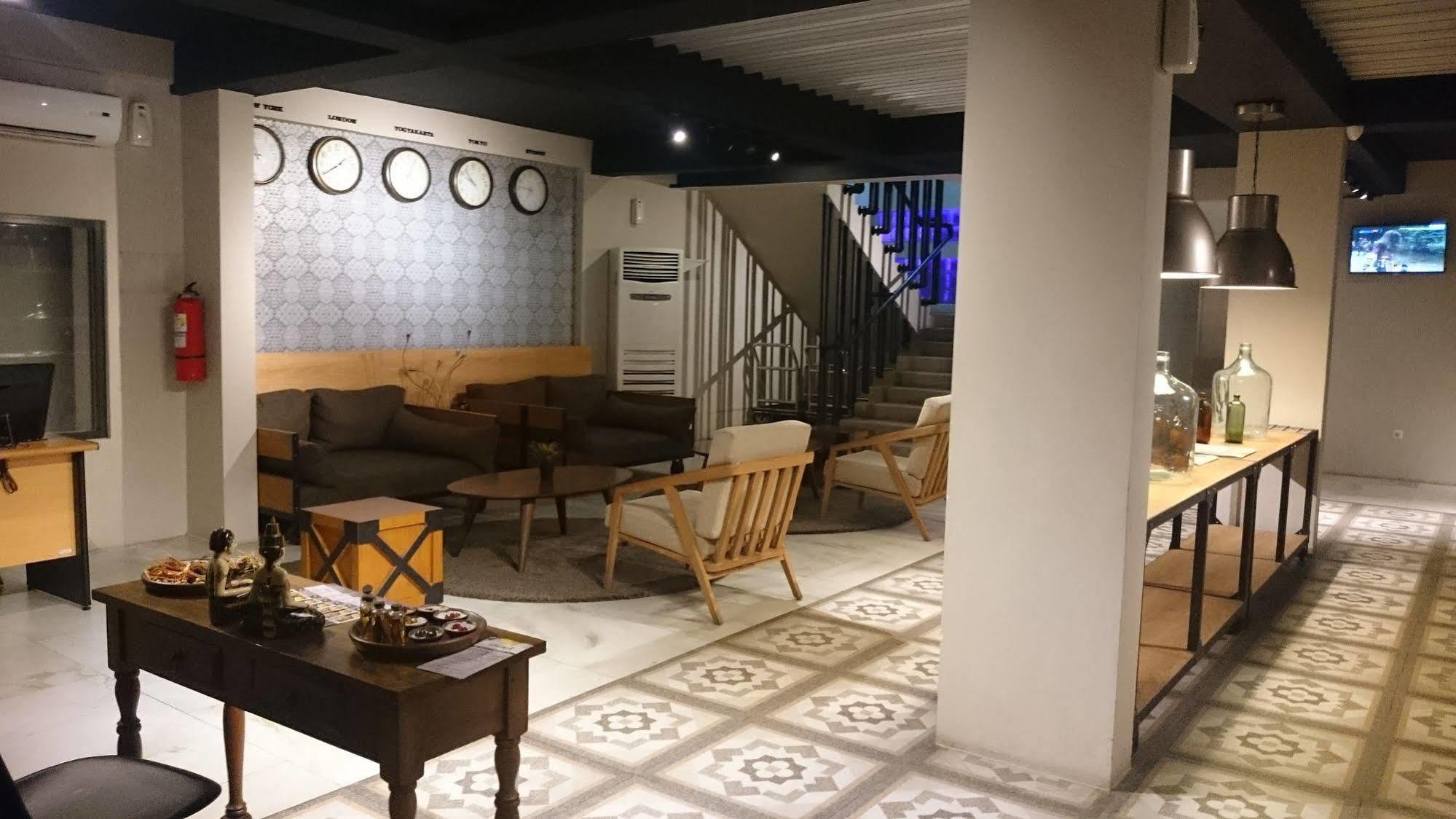 Allstay Ecotel Yogyakarta Maguwo Exterior photo